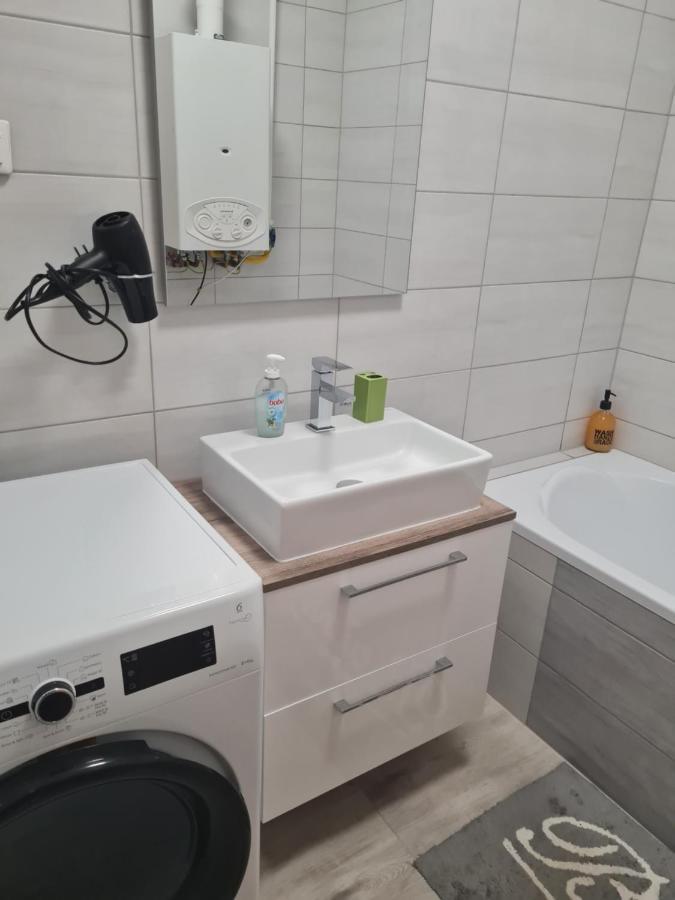 Urban Apartman Lägenhet Miskolc Exteriör bild
